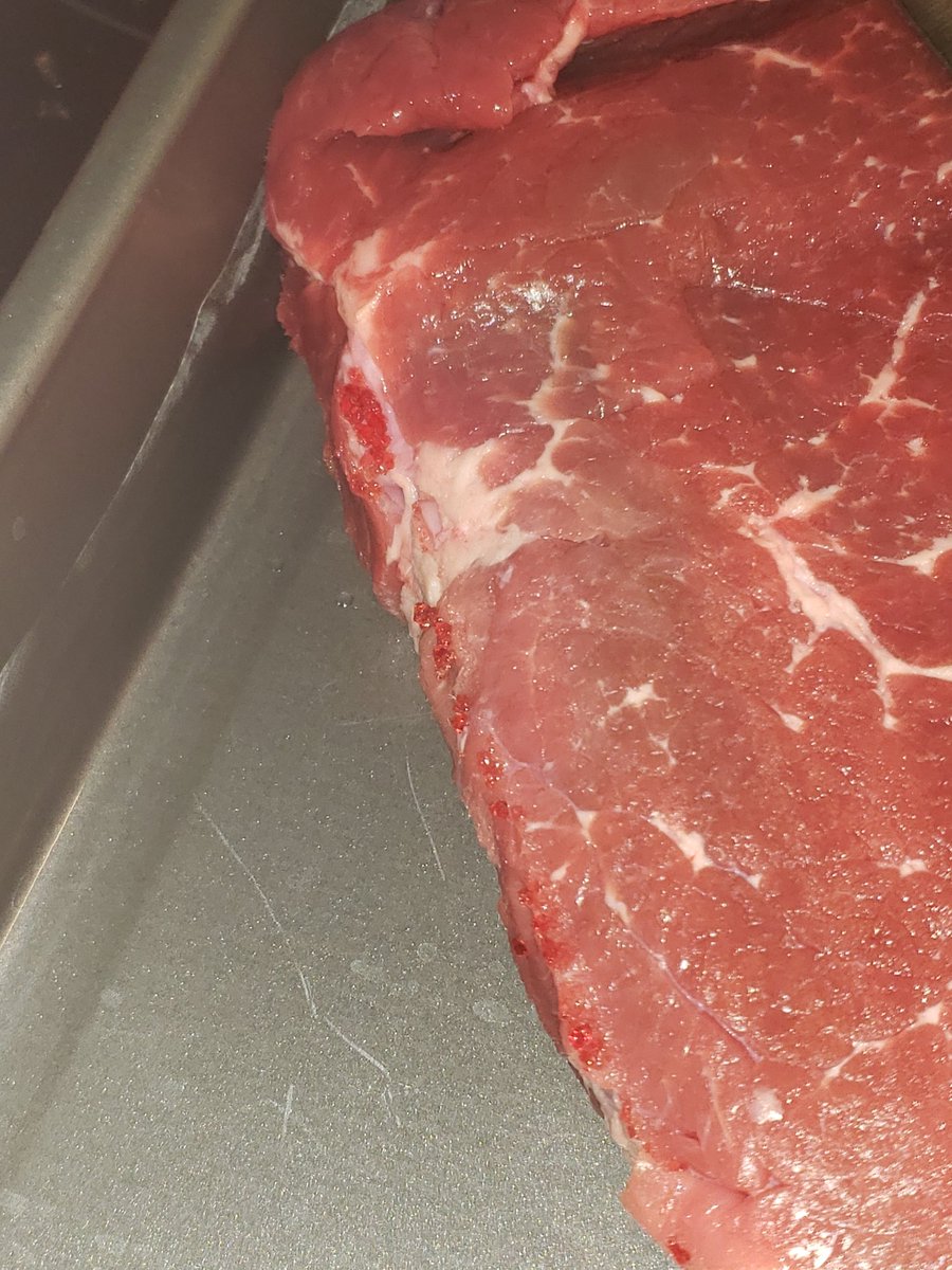 quincinator's tweet photo. @kroger can I eat this? https://t.co/rF2s7IW41F