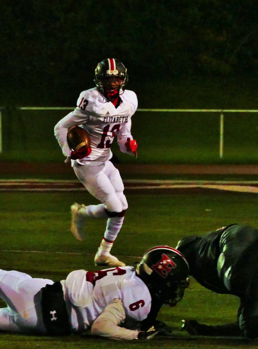 NANNPHOTO51's tweet photo. NJ HS Football Union vs Elizabeth Photos &amp; Digital at https://t.co/ex6QCy9kKN #njhsfootball #NJHSFootball #Midstate38Football #UnionHS #ElizabethHS #UnionFarmersFB #ETownFootball https://t.co/gCTs3GIGj8