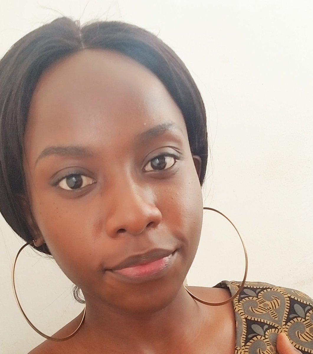 Nkryztian's tweet photo. She made our day with every tweet. Engaged us in mouth 🤤 watering topics.
Gave us all goosebumps with every cheeky smile😃
She graced the #Miss237TT show wit her présence &amp; ora.

´NOT ALL QUEENS WEAR CROWNS’ 

From @ChiQuinsly 👱🏾‍♀️ &amp; #TeamNeby 🤝to the world 🌍 https://t.co/SlEB1bZneb