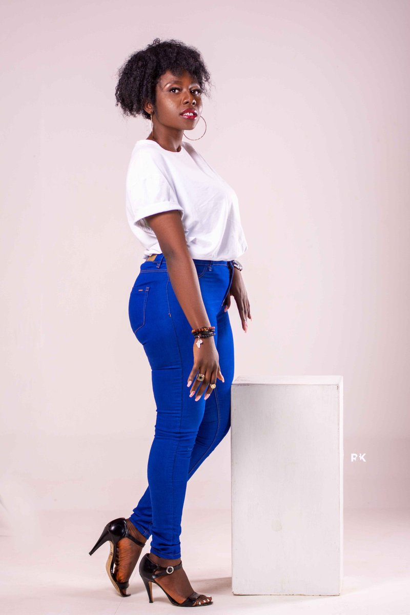 Nkryztian's tweet photo. She made our day with every tweet. Engaged us in mouth 🤤 watering topics.
Gave us all goosebumps with every cheeky smile😃
She graced the #Miss237TT show wit her présence &amp; ora.

´NOT ALL QUEENS WEAR CROWNS’ 

From @ChiQuinsly 👱🏾‍♀️ &amp; #TeamNeby 🤝to the world 🌍 https://t.co/SlEB1bZneb