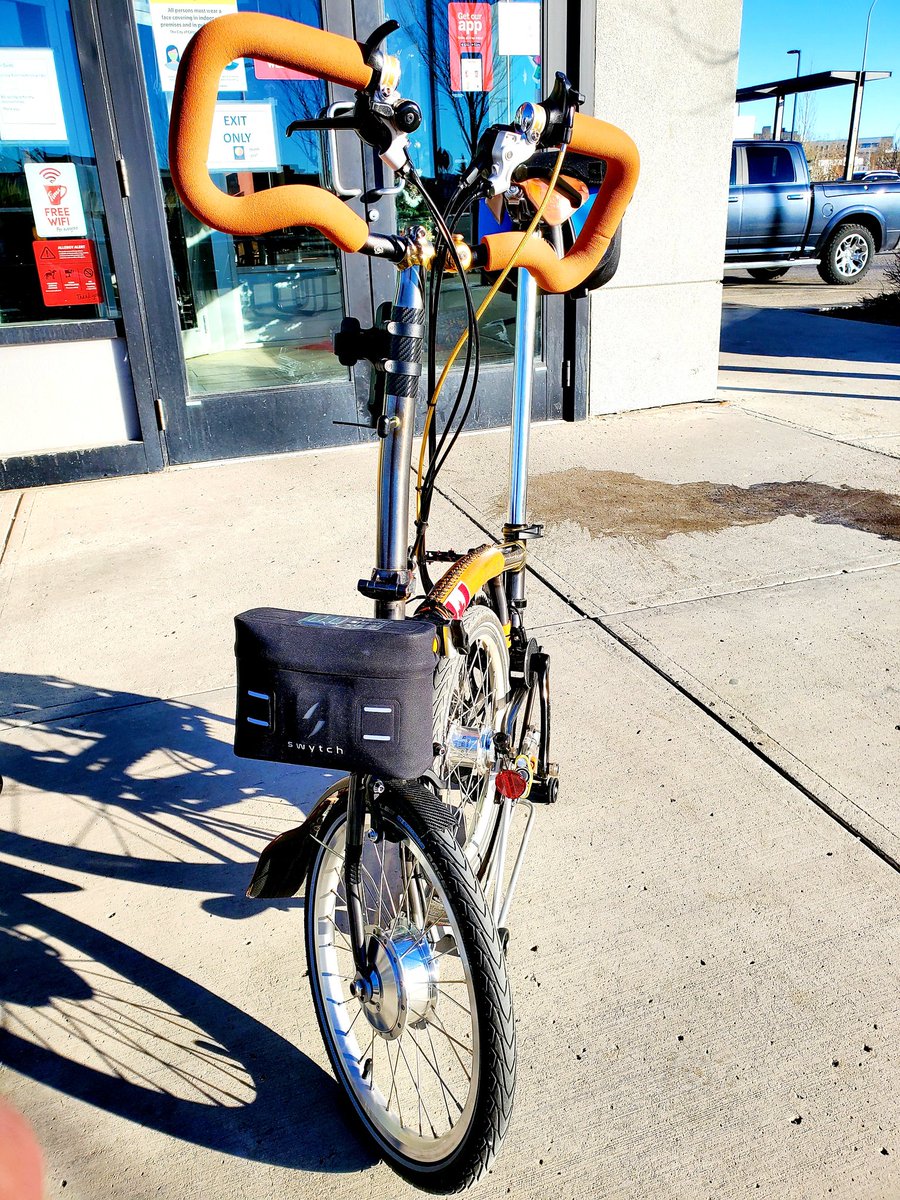 ftilos's tweet photo. Lovely winter weather. Might as well try my newly installed EBike Conversion (Swytch Pro Kit) for Brompton. 26 km ride.
@BromptonLeague  @BromptonBicycle 
@bikecalgary 
@yycbike
@BromptoningLove https://t.co/ilyIZJ1d3O