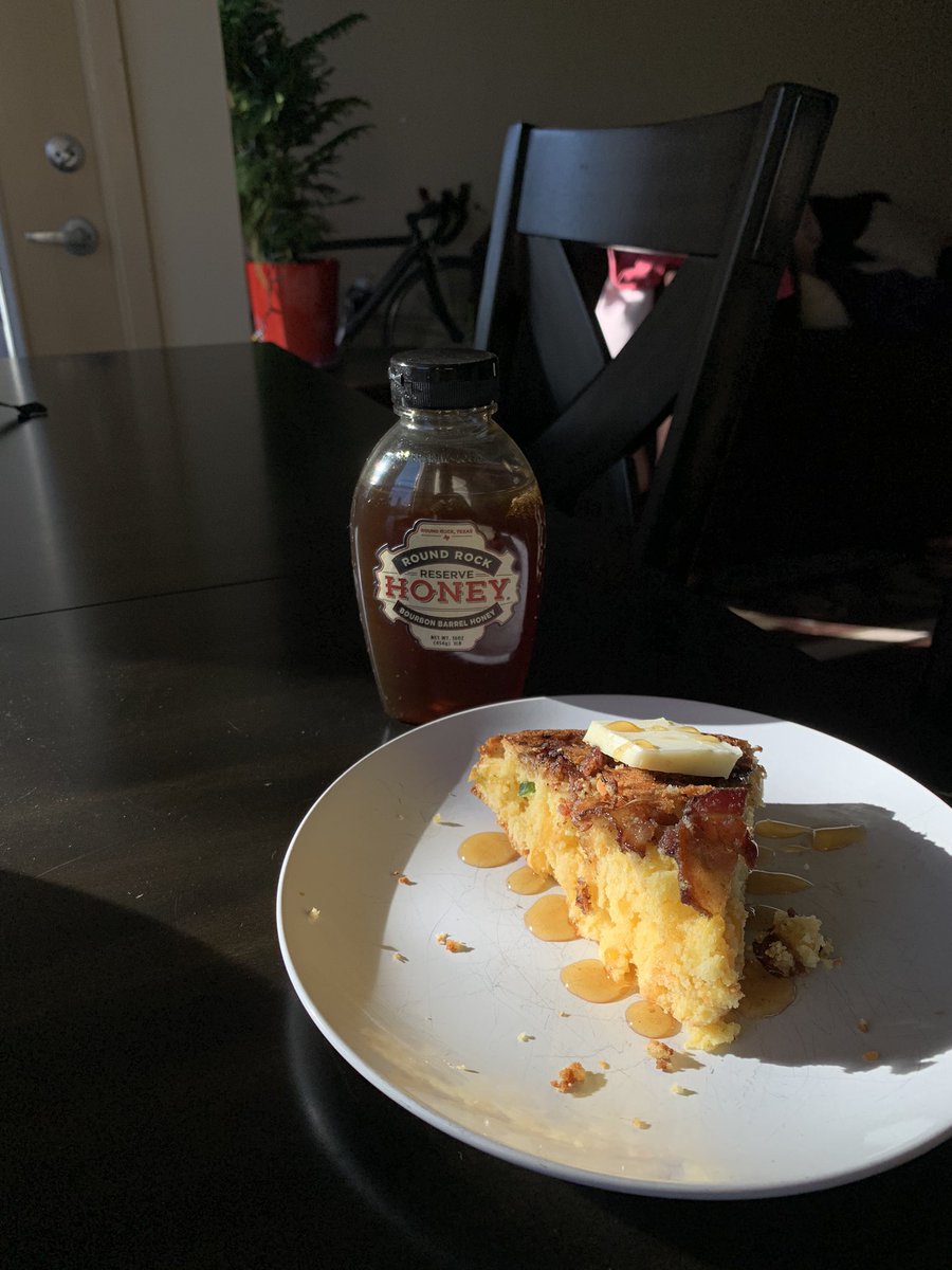 Ngl I'm pretty happy with my cornbread but the bees and the bourbon stole the show <a href="/RoundRockHoney/">Round Rock Honey</a>