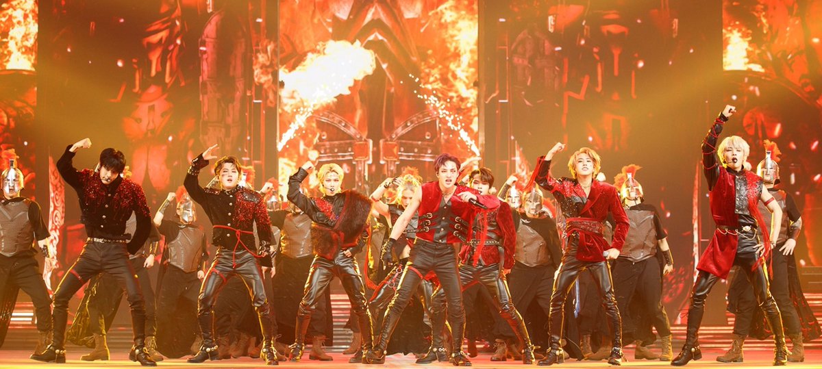 Stray Kids Fanbase Alliance Stray Kids Performance For Victory Song At Mama Both Surpassed 900 000 Views On Youtube Let S Go 1m T Co Evxxkumq6k Straykids 스트레이키즈 Straykidsxmama T Co 1wjvvny54j