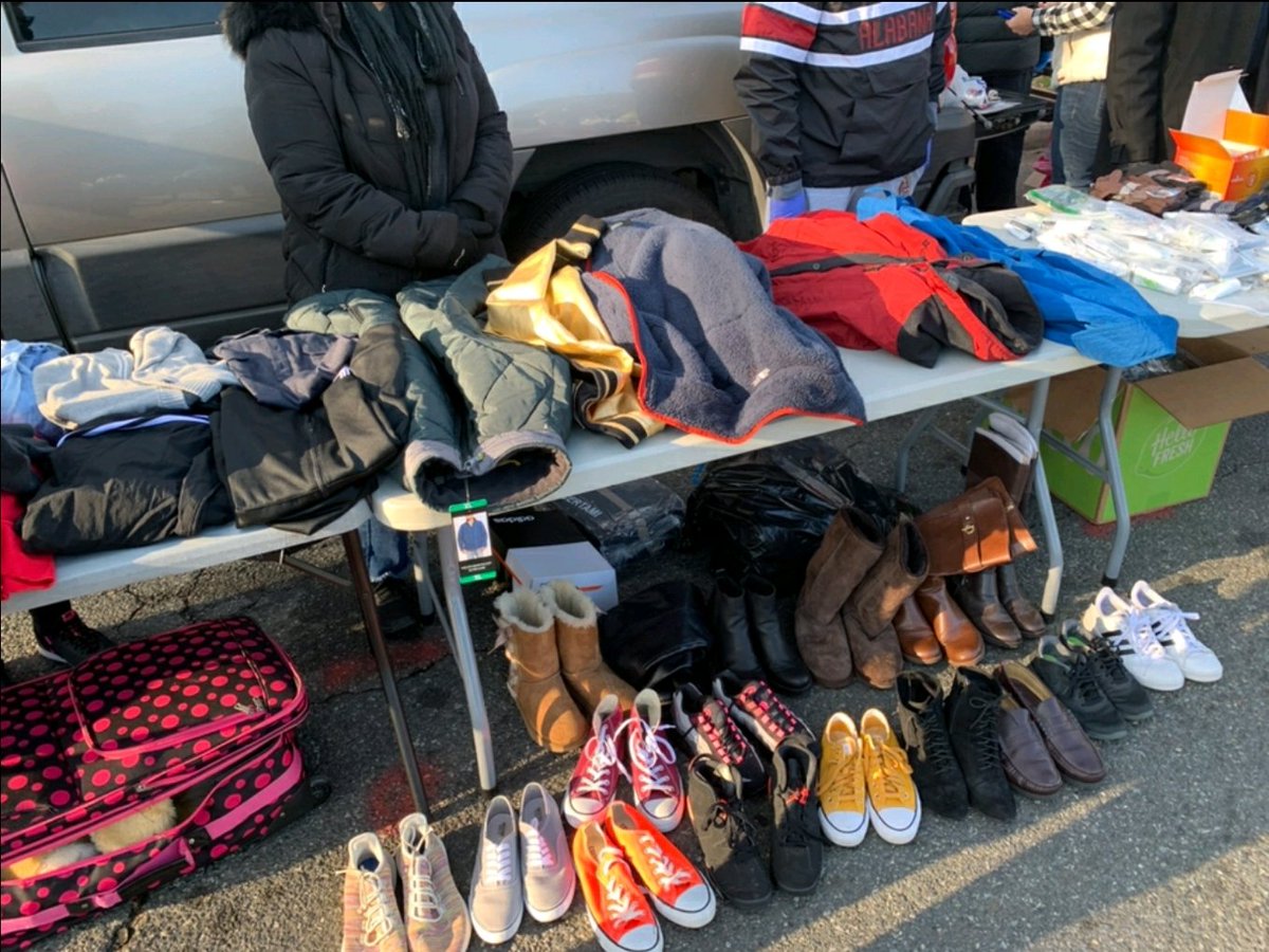 NeptuneFireCLT's tweet photo. What a beautiful day giving back to our community, making sure our neighbors have what they need to stay warm! Thanks to Love Conquers Inc. for coming through with donations! #WeCare #FOPFF #ProgressiveFirefighters #ProgressiveCharlotte #BlockLoveCLT
@RegE_TJohnson @morelove4me https://t.co/duyapwN8cI