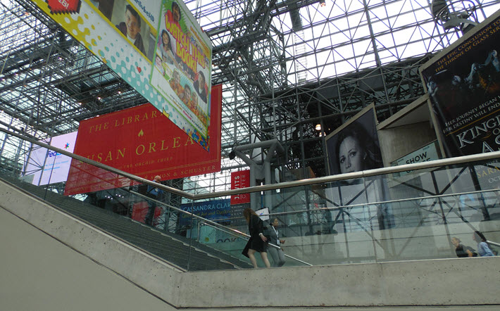 pubperspectives's tweet image. From the week: ReedPop Cancels BookExpo, ‘Retiring’ the Trade Show and BookCon | @Porter_Anderson bit.ly/3lsSMSX @BookExpoAmerica #BookExpoAmerica @Reed_POP | BookExpo and its public-facing BookCon are being closed after shrinking in size and scope for years.