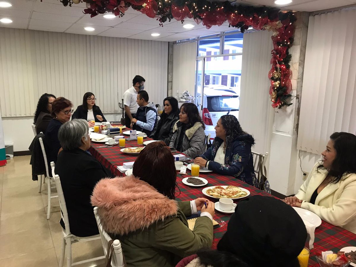 orizaba_pri's tweet photo. El día de hoy con todas las medidas de sanidad se llevó a cabo una plática de trabajo con ONMPRI ORIZABA Y LA PRESIDENTA DEL PRI ORIZABA https://t.co/yQ5z5MK8eL