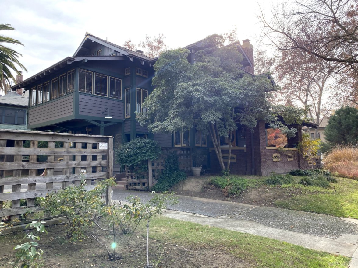 We are so grateful for the work that Bramson did to preserve this home and for his work advocating for historic preservation in Sacramento. We love to admire this grand home from all her angles, and that brings us to the point of this post- the house next door is for sale! 7/8
