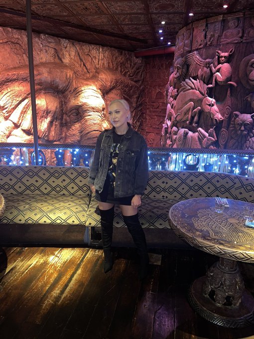 Before my substantial meal and one to many drinks https://t.co/vwqmgMteKm