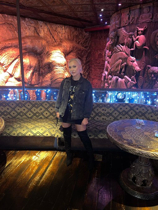 Before my substantial meal and one to many drinks https://t.co/vwqmgMteKm