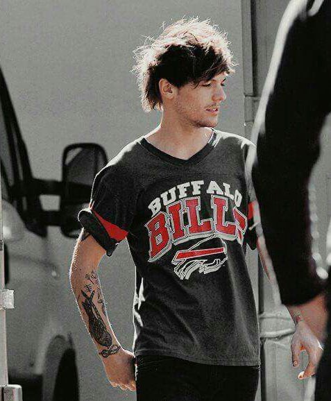                    vs        a thread; louis tomlinson edition