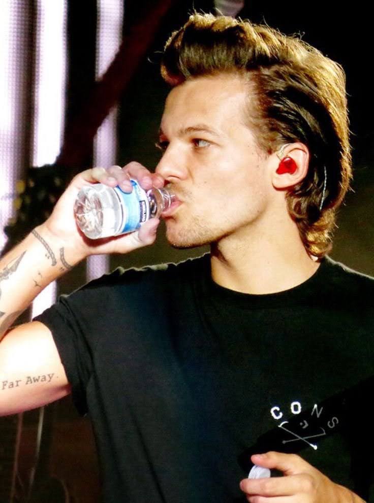                    vs        a thread; louis tomlinson edition