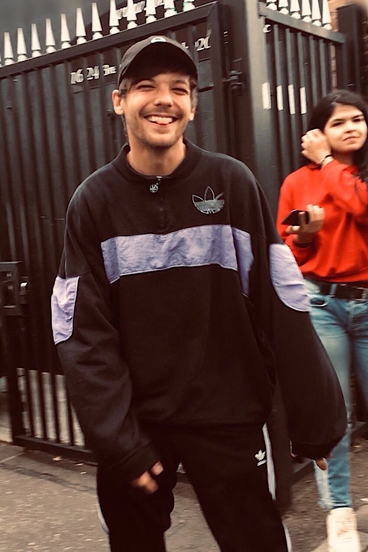                    vs        a thread; louis tomlinson edition