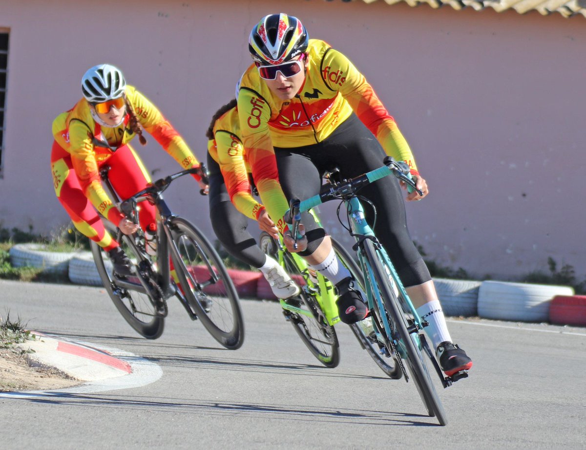 RFECiclismo's tweet photo. #AltoRendimientoRFEC / #TecnificacionRFEC | ¡Penúltimo día completado!✅

➡ Además de técnica, salida en carretera hoy para nuestras féminas y charla con el psicólogo deportivo. Mañana, último día de concentración

📸Álbum completo https://t.co/KYcguPjMAU
 
@deportegob #ESPasion https://t.co/cMBQ3ywllf
