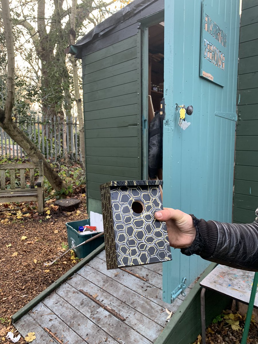 katypotts's tweet photo. Memorable Sunday #FinsburyPark 
👏 @ForestGardenELL Didn’t know about this at FinsPark!

Community education project - forest gardening &amp; 🐝 Bees &amp; Edible Landscapes

❤️ Wattle daub bird workshop Linda Royles - thank you 

One for #islingtonSchools (sch based projects available) https://t.co/rxZQCyioC5