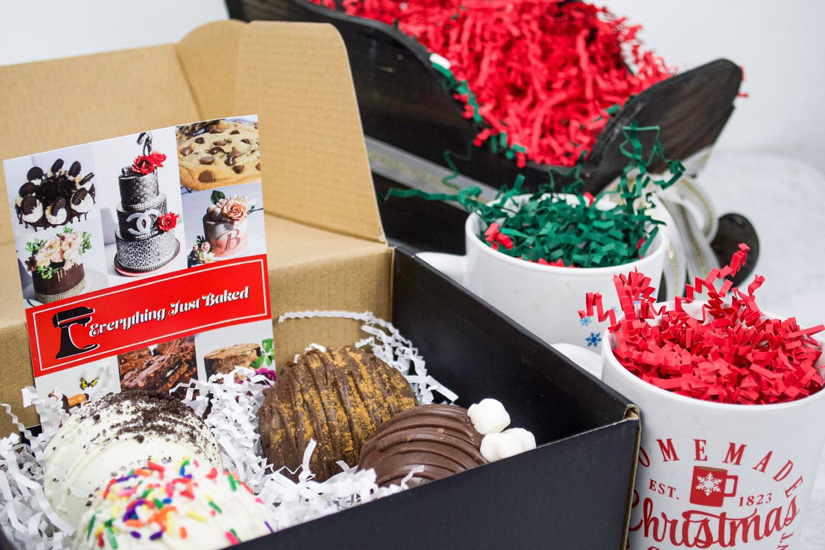 We’re jumping on the hot chocolate bomb trend 💣! Offering a 4-pack, with the included flavors:
- oreo
- funfetti 
- cinnamon 
- classic 
My personal favorite is cinnamon! It just hits different😂🤤