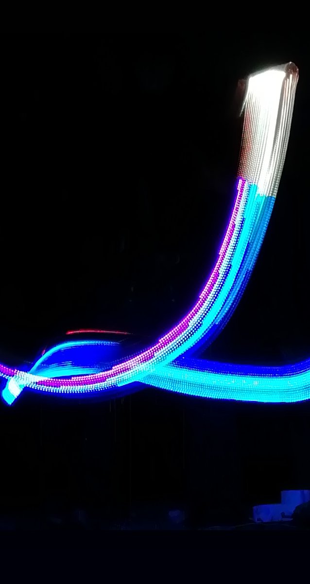 5ch4um1's tweet image. That picture was more of an accident, but i really like that pattern. #fastled #pixelpoi