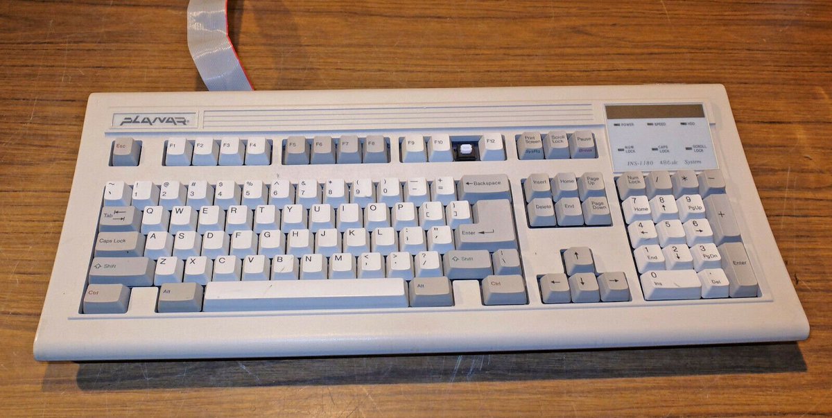 Then there's ONE MORE of these! This one is is in the same case as the 386, but is missing a key.Is it a 386 inside? Let's find out.