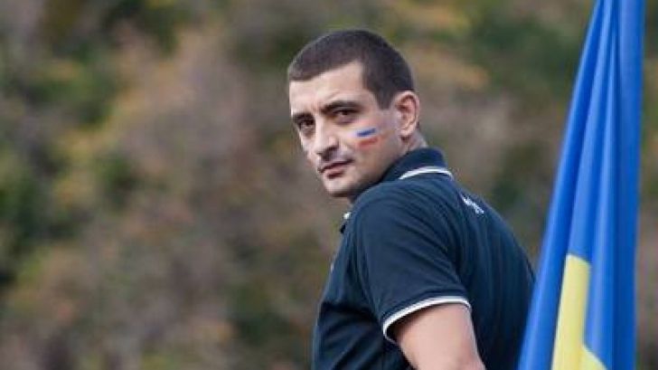 Romanian Rhapsody On Twitter Los Ultras Del Futbol Llegan Al Parlamento Ha Irrumpido Con Una Cierta Fuerza En Las Elecciones Parlamentarias De Hoy La Formacion Aur Alianza Por La Union De Los