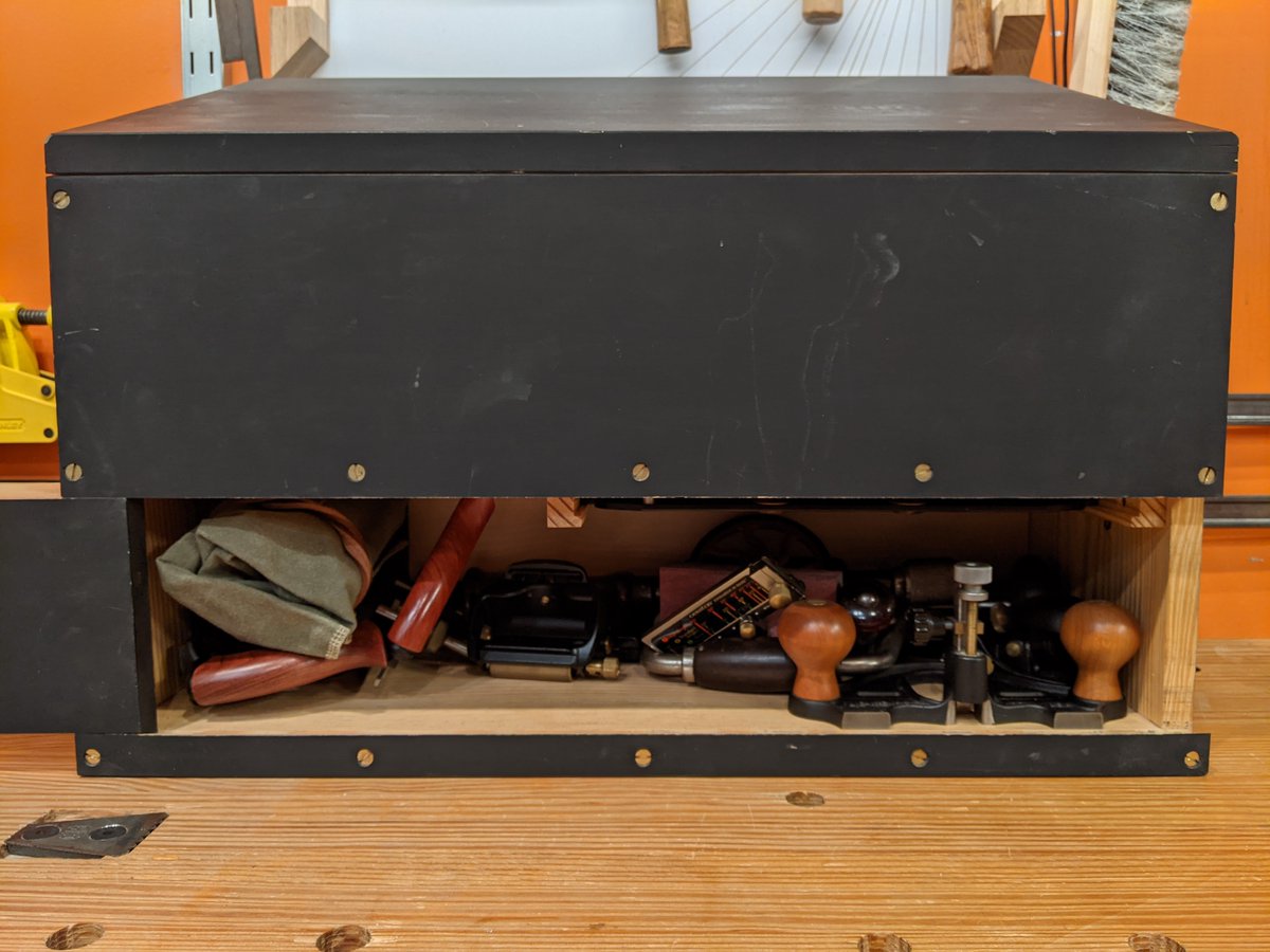 We made it folks, the third plane I would choose if I was forced to, the Lie-Nielsen router plane. I absolutely love this tool, even with my goofy plastic knob replacement depth stop screw. This tool opens up a world of joinery even if purpose built planes are more efficient.