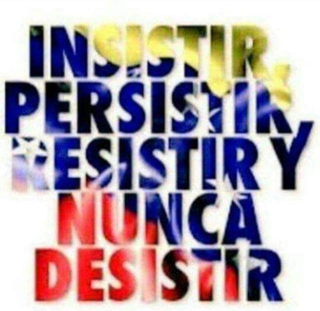 anaidacamero's tweet photo. Como será la Arrech...! de los Chavistas de Mier...! Que nos cortaron la Energía Eléctrica porque la Luz que irradiamos el 93% de los Venezolanos nunca no las podran apagar. NICOLAST TE QUEDASTES DESNUDO.
#GCDTM https://t.co/vnSsPkbn5R