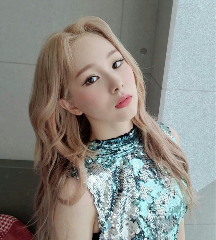 everglow ; mia