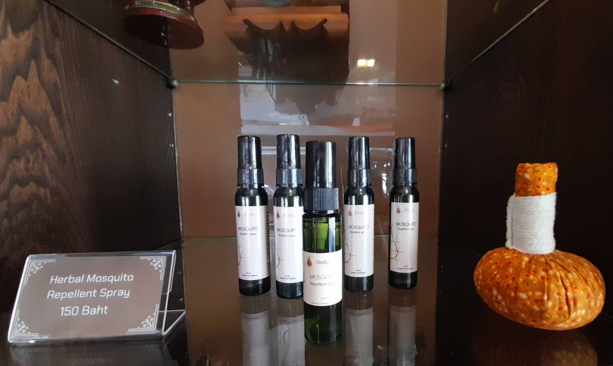 AlodiaOils's tweet photo. Alodia Herbal mosquito @ease_thai
A Japanese owned Spa group with 6 branches in Bangkok and 1 in Hanoi.
Check it out for a relaxing time
#alodia #spaproducts #sparetail #thaispa #wellness https://t.co/UsdHn9dFBa