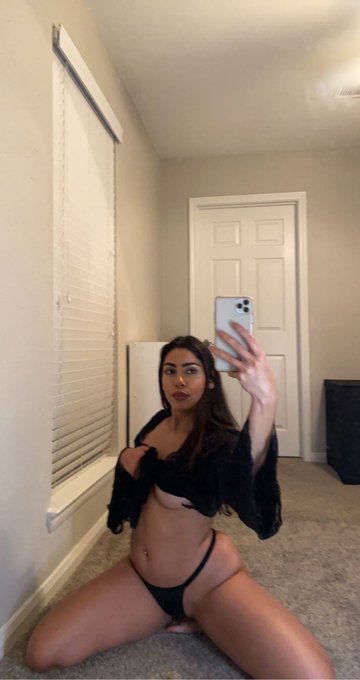 Taylinn janel twitter