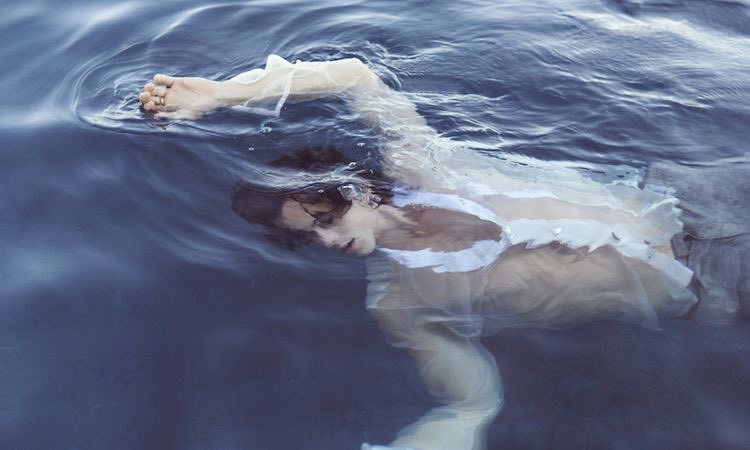 OrnahFran's tweet photo. #WONDERTHEEXPERIENCE #ShawnMendesInWonder 
aquí ahogando a @ShawnMendes en mi mar de lágrimas https://t.co/pTYEocJsop