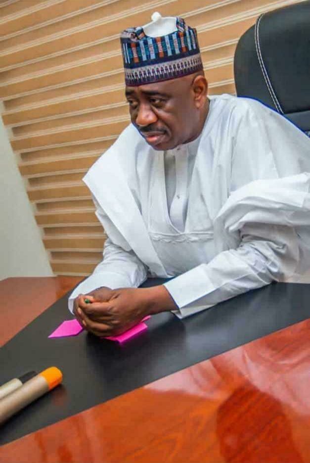 AbachaUpdate's tweet photo. 🙌🏼Happy Birthday🎂 To You Dan Sarki Jam'iyya Da Kanta #APCKano ❤️🙌🏼🎂
@KanostateNg @DGawuna @APCKano @APCNigeria @OndoAPC @APCUKingdom @OfficialAPCNg @dawisu @ApcAmbassadors @habibhotoro @Engr_Ramat @aaibrahm @MusaddiqKabir10 @danzainabsports #AbbanGanduje #HappyBirthday https://t.co/Zq4p4Ql2a8