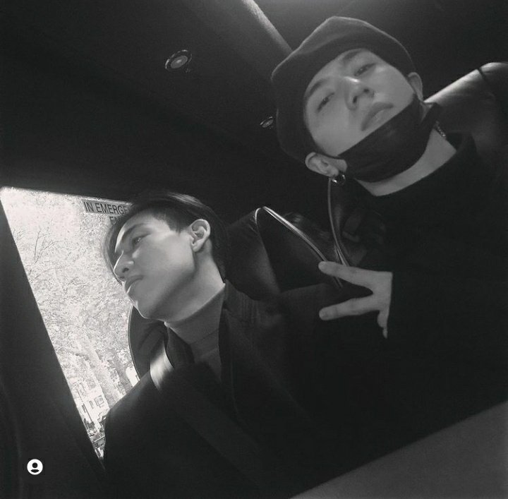 This year  @real_Kimyugyeom made 101 post on his Instagram page (yu_gyeom) gaining an average of 641k per post and a total of 67.3M likes in 2020.  @GOT7Official His 4 most liked post which all gained 900k+ to 1.1M+ likes were:t