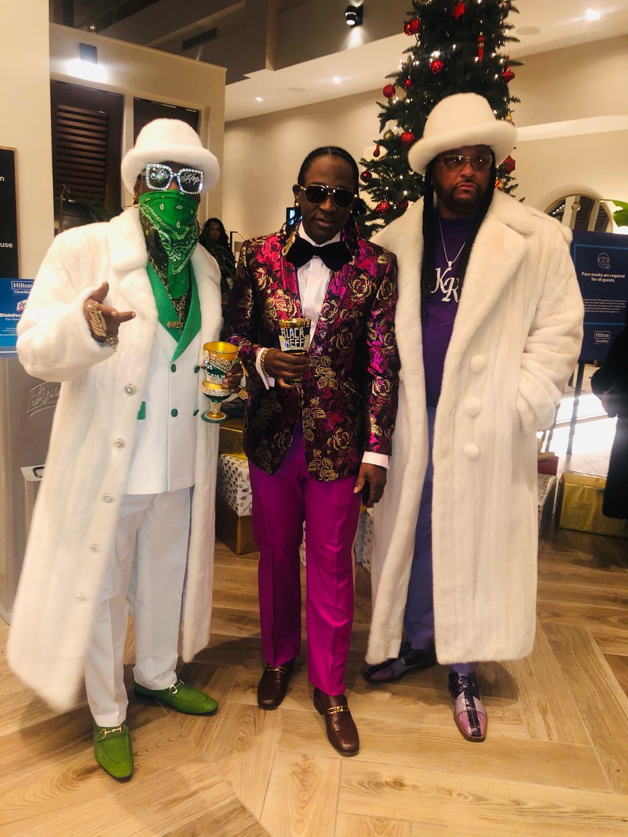 JAKAFELLAMOVIN's tweet image. Its levels to whatever you do but whatever it is aim for the top and stay down so you can truly come up. #Jakafella #BlackHeff #SameNizzle #DifferentBankrolls