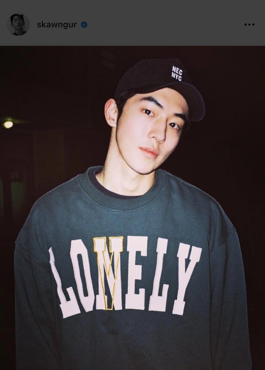 inavadia's tweet image. Aww tadi malam kamu Nam Joo Hyuk datang dimimpiku, kita mau shooting bareng. Pake sweater warna ini. Trs pas bangun cek ignya, ternyata beneran ada sweaternya warna ini 😆