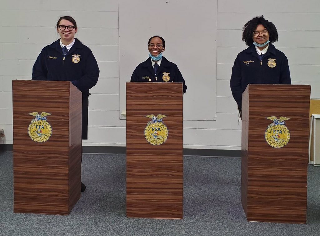 dlsisd's tweet photo. Congratulations to the FFA Leadership Team for placing in the top 5 of their heat allowing them to advance to the finals and guaranteeing a place in the top 10 of the state! https://t.co/4e57uegFpC