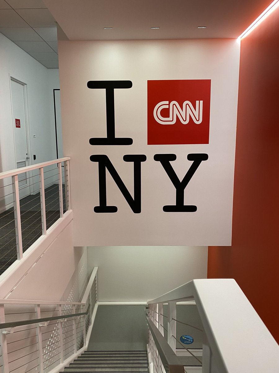 Tweet pic storm. When the day is done, I get a kick out of taking detours & peaking into studios+sound stages across  @WarnerMedia. Here are pics I took this week at  @CNN ‘s inspiring HQs in NYC and DC. btw, CNN just wrapped up its most watched mth in its 40yr history. So proud.