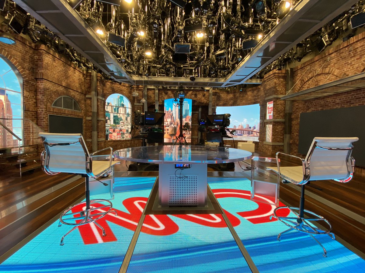 Tweet pic storm. When the day is done, I get a kick out of taking detours & peaking into studios+sound stages across  @WarnerMedia. Here are pics I took this week at  @CNN ‘s inspiring HQs in NYC and DC. btw, CNN just wrapped up its most watched mth in its 40yr history. So proud.