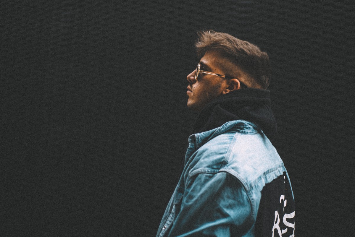 TheMusicEss's tweet photo. Perfect for the dancefloor and the radio, @matrodamusic unveils a stirring vocal house anthem – ‘Forget It’! 🎵🎚 Stream here:
https://t.co/gEuQlJB3cv
#NewSingleAlert #Matroda #ForgetIt #House #NewAnthemAlert https://t.co/sYqqwO2xxC