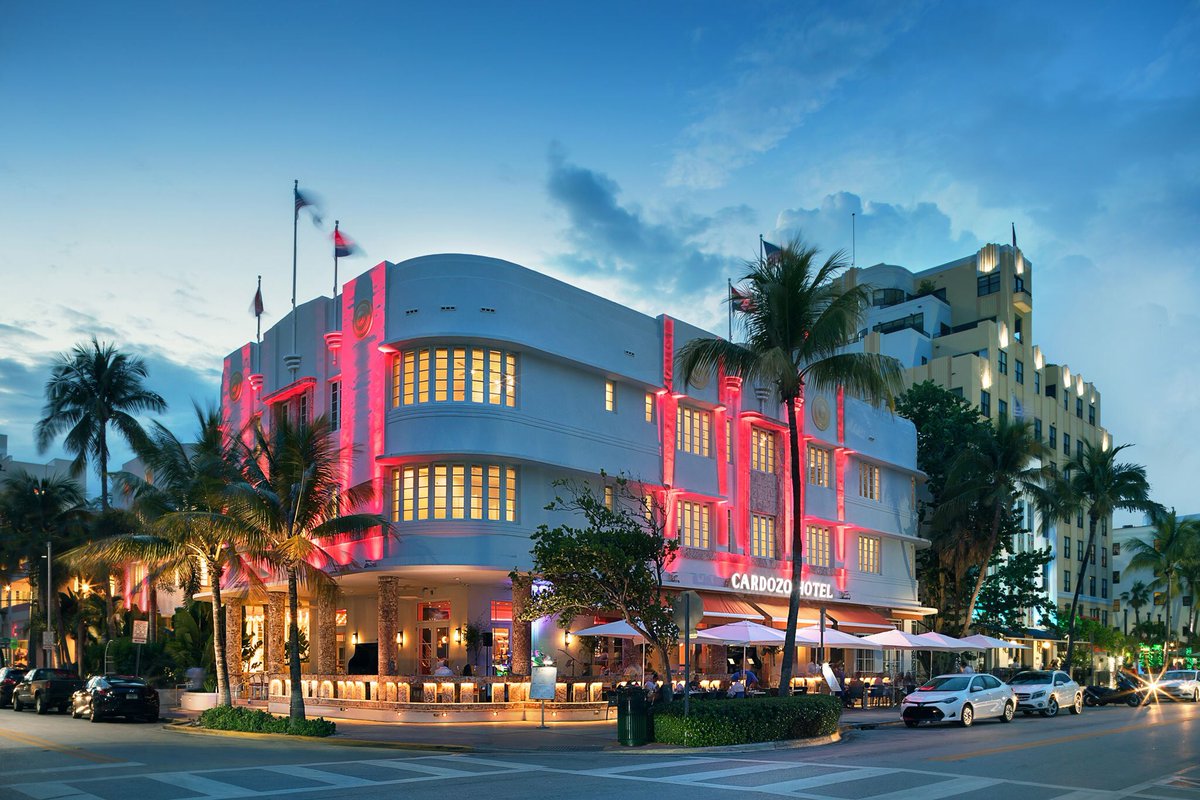 New York’s Art Deco style is filled with optimism and faith in technological progress.Miami’s is a celebration of color, and an injection of energy. It’s vibrancy comes from Latin colors and splashes of neon that you rarely see in America.