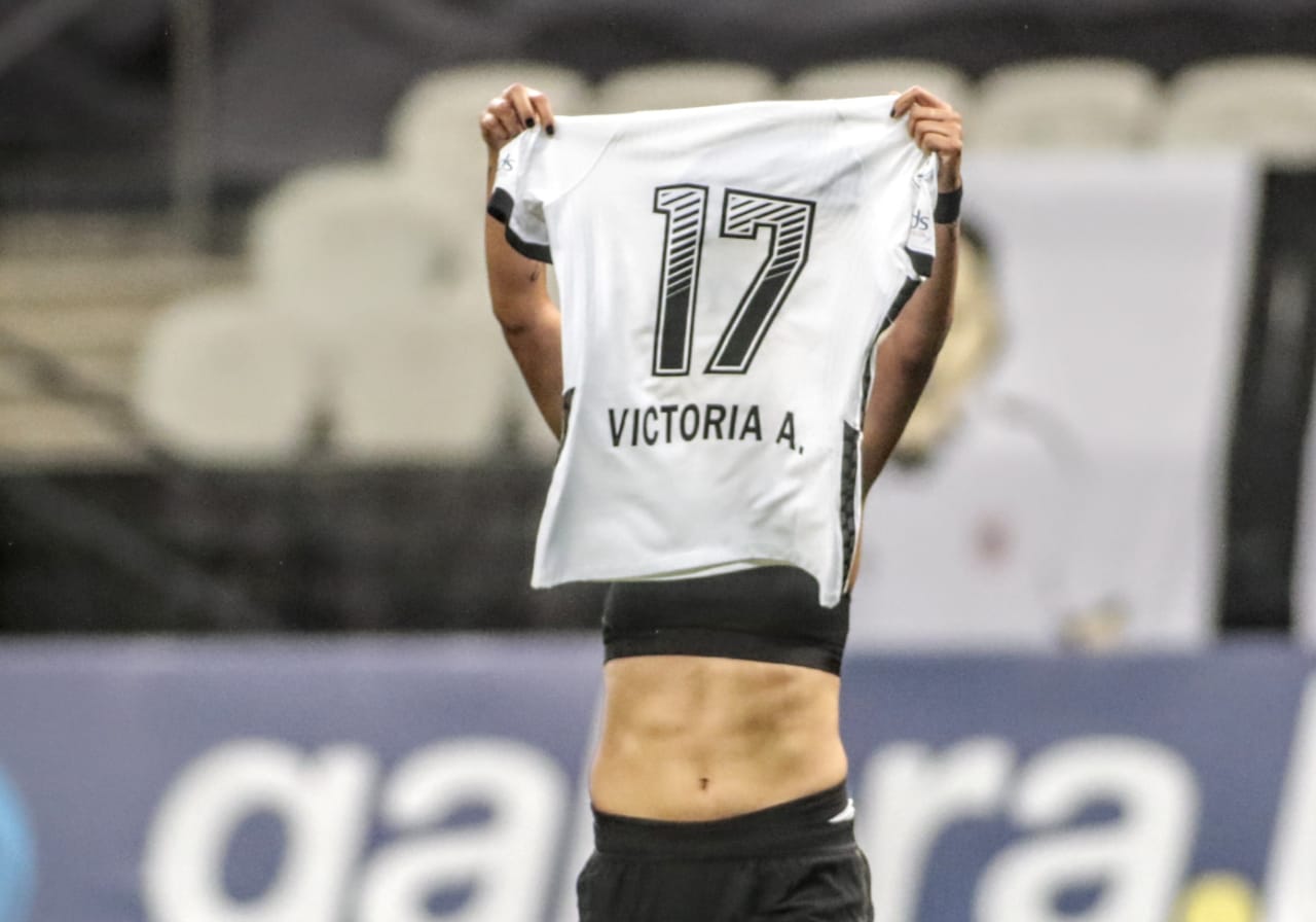 Vic Albuquerque comemorando seu gol (Foto:Rodrigo Coca/Agência Corinthians)
