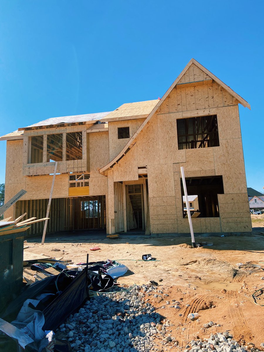 MariaFreyshael's tweet photo. Framework is up!!!! 🏠 (I just got off work &amp; that’s why I’m wearing my scrubs here) 😂 https://t.co/qfzXQtlOnm