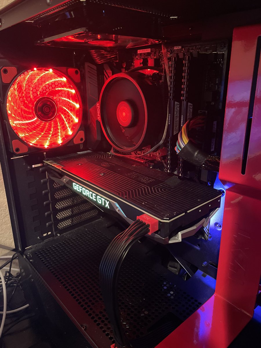 TheJacobRod's tweet image. Finally finished my build with a 1080 and a Ryzen 5 3600 Woop!