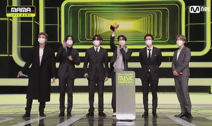 vialjeon's tweet photo. Daesang: (ALL KILL)
๐ Artist of The Year
๐ Song of The Year
๐ Album of The Year
๐ Worldwide Icon of The Year
๐ Best Dance Performance - Male Group
๐ Best Collaboration "Eight"
๐ Worldwide Fans' Choice
๐ Best Music Video
๐Best Male Group
@BTS_twt
#BTSatMAMA #BTSxMAMA https://t.co/ttSW4Vxyxx