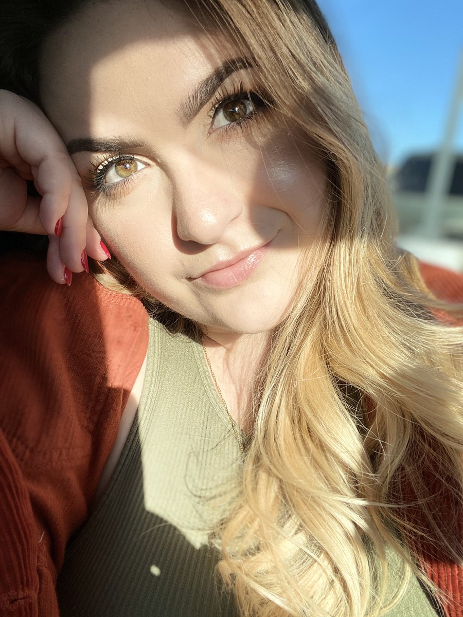 Nat_E10's tweet photo. Just me vibin with the sun https://t.co/h5N1hQpz6N