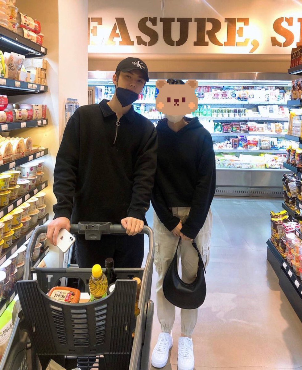 dam_dt's tweet photo. ละทำไมทุกคนเหมือนเจอเซฮุนกันง่ายไปหมดเลย ยกเว้นกุ TT https://t.co/HOak9AEN1B