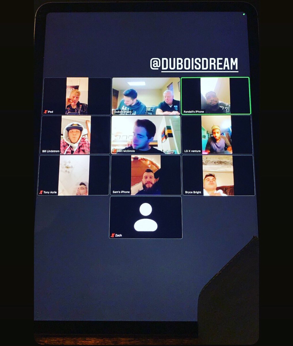 DuboisDream's tweet photo. Dreams can’t stop because circumstances change👨💻🏀 #VirtualDream #DreamStrong https://t.co/dILLxIcRfl