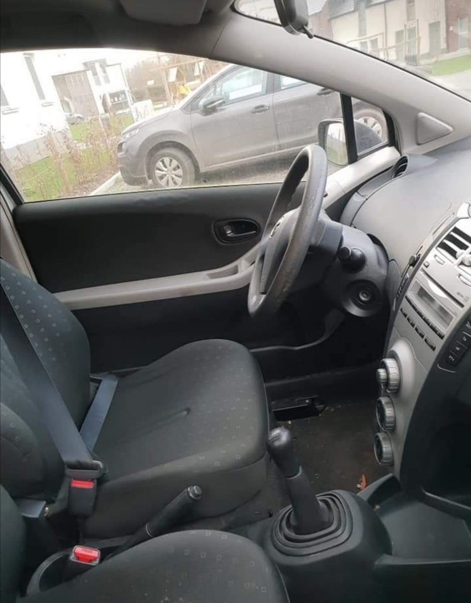 MaliAuto's tweet photo. Yaris année 2006 full options prix 1000 000fcfa jusqu'au port
#Toyota #Yaris #Belgique #Europe #Dakar #Guinée #Port #ParkAuto #Univers_Auto_Mali #Transport #Logistique https://t.co/BonFpgGgFr