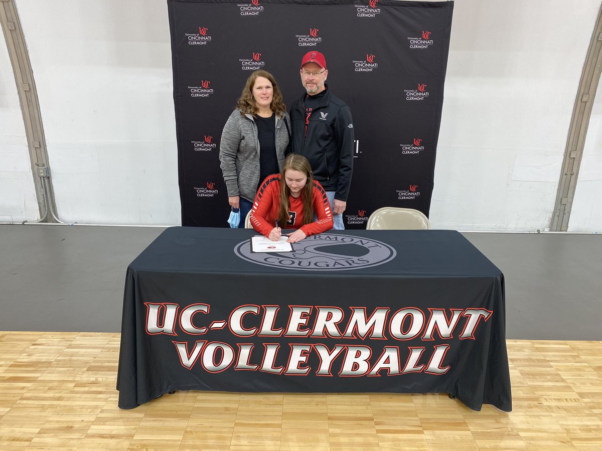UC  Clermont Volleyball is proud to announce the signing of setter Kasey Bryant for the 2021 spring season! Welcome to the Cougar Family Kasey!