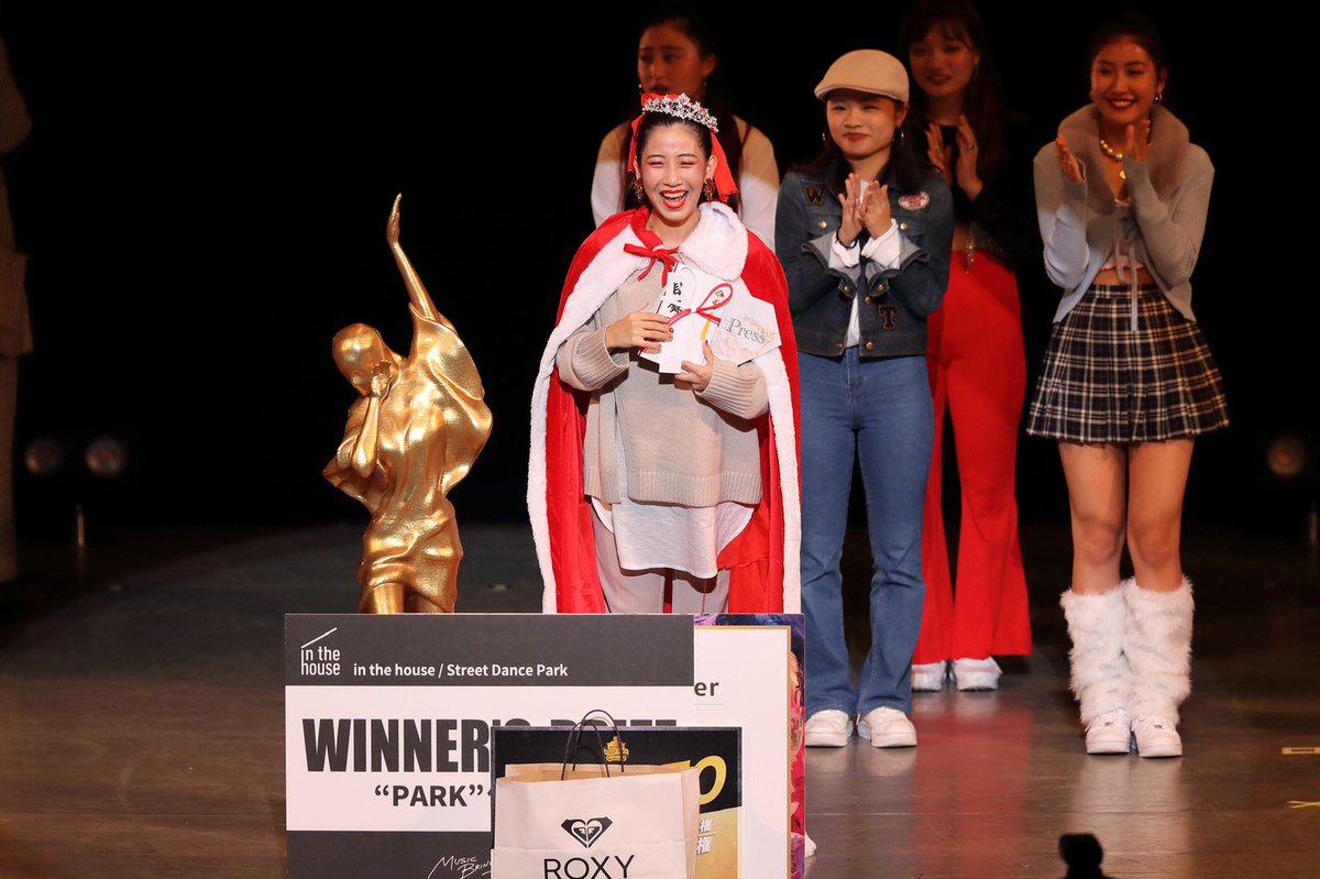取り急ぎご報告です。

Miss College Dancer 2020 FINALにおきまして、【グランプリ】をいただくことができました！多方面に感謝の気持ちでいっぱいです。3ヶ月間、温かい応援を本当にありがとうございました！

日を改めて、また感謝の気持ちを伝えさせていただければと思います🙇🏻‍♀️