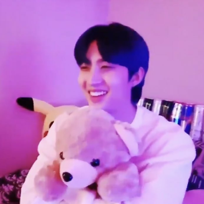 huithinker's tweet image. lq smiley hui with his teddy bear to bring serotonin to the feed