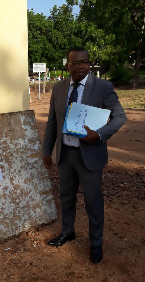 CameroonProvac's tweet photo. Professeur Bertin Nyemb, Président de PROVAC a tenu un exposé sur les valeurs à l'Ecole normale supérieure de Yaoundé; PROVAC sensibilise ardemment la jeunesse estudiantine et l'encourage a promouvoir les valeurs en vue d'une société meilleure. 

Contactez PROVAC au 694269934 https://t.co/C94jJsSjZs