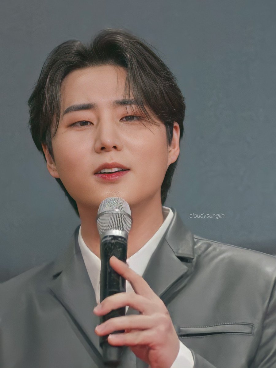 Dowoon at MAMA 2020201206a thread.